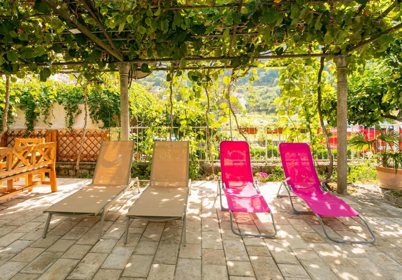 Beachfront House Jovan Kotor Eksteriør bilde